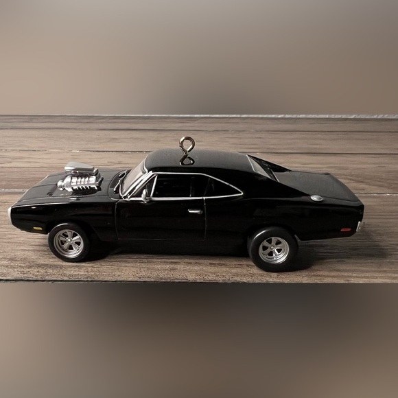 Hallmark 2021 NEW 1970 Dodge Charger Fast & Furious Christmas Ornament 1 series - Picture 3 of 9